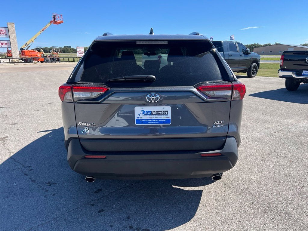 2025 Toyota RAV4 Hybrid XLE