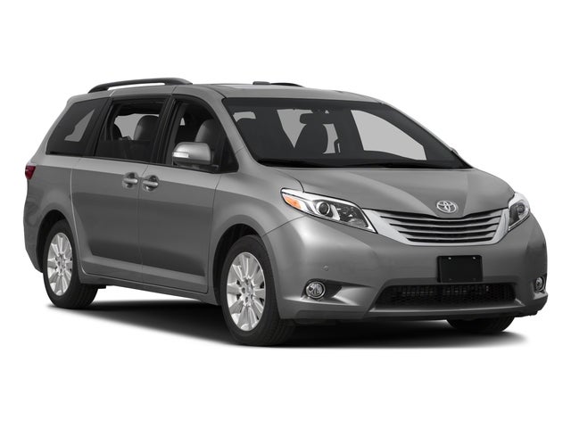 2017 Toyota Sienna XLE 8 Passenger