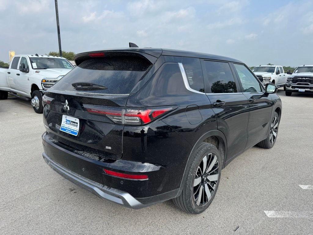 2025 Mitsubishi Outlander SE 2.5 2WD