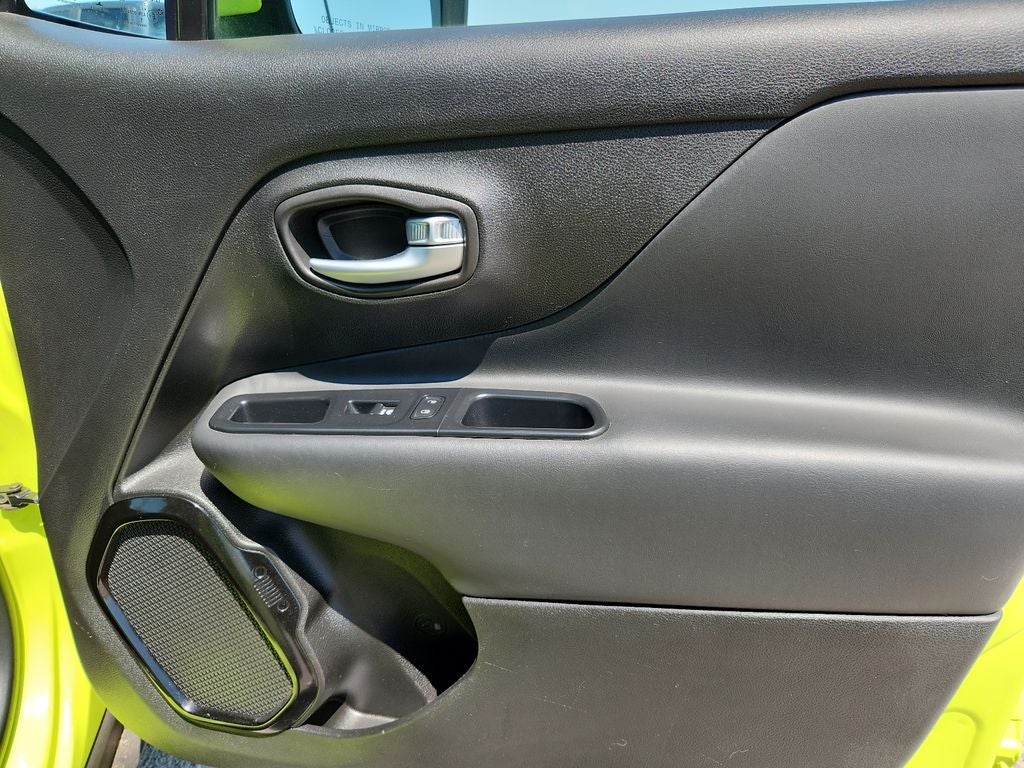 2017 Jeep Renegade Altitude FWD