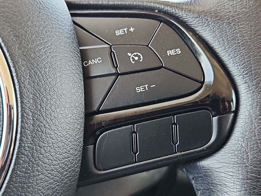 2017 Jeep Renegade Altitude FWD
