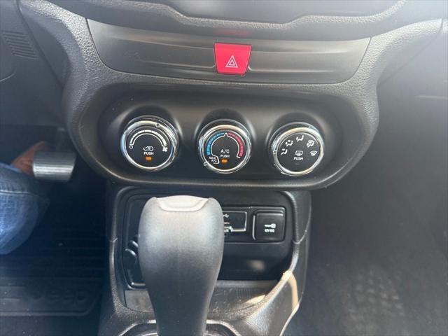 2017 Jeep Renegade Altitude FWD