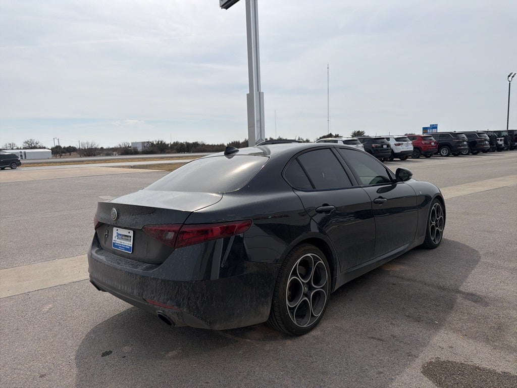 2022 Alfa Romeo Giulia Ti RWD