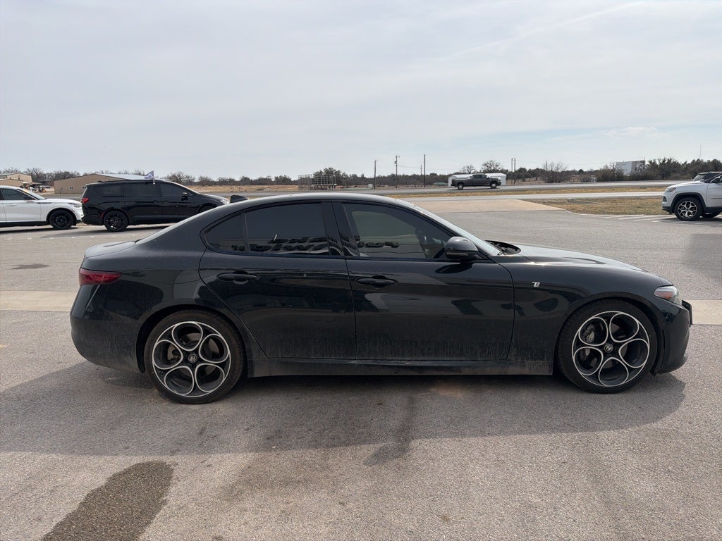 2022 Alfa Romeo Giulia Ti RWD