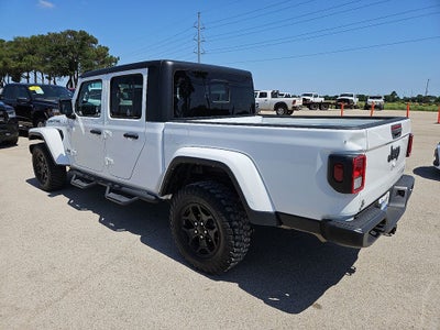 2022 Jeep Gladiator Willys