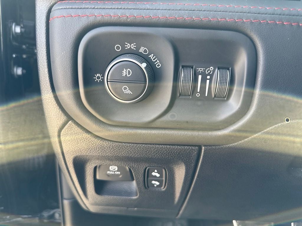 2025 RAM 1500 RHO
