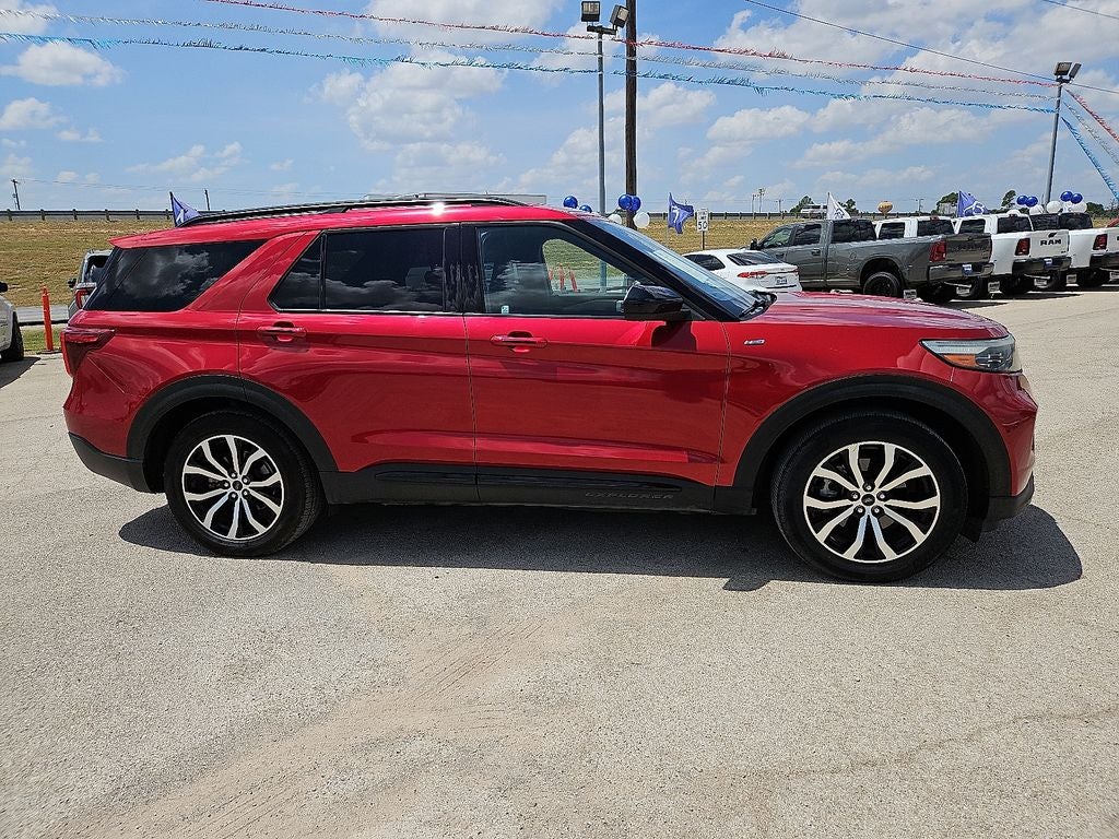 2022 Ford Explorer ST-Line