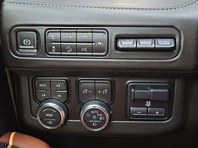 2023 GMC Yukon XL 4WD Denali Ultimate