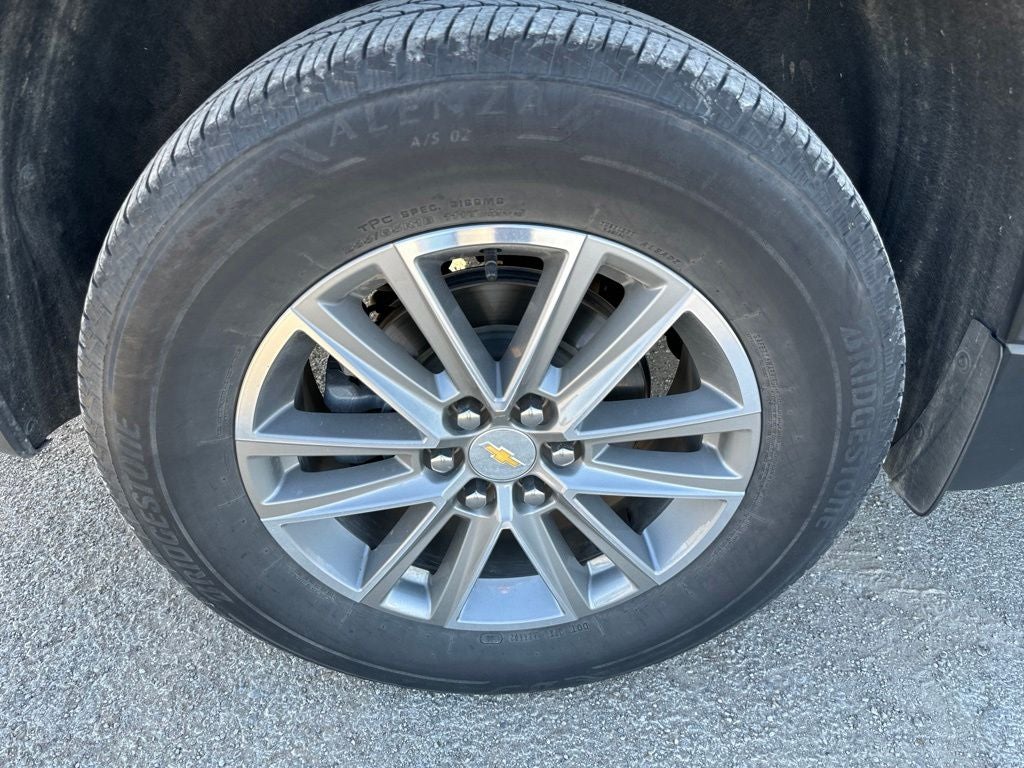 2022 Chevrolet Traverse FWD LT Cloth