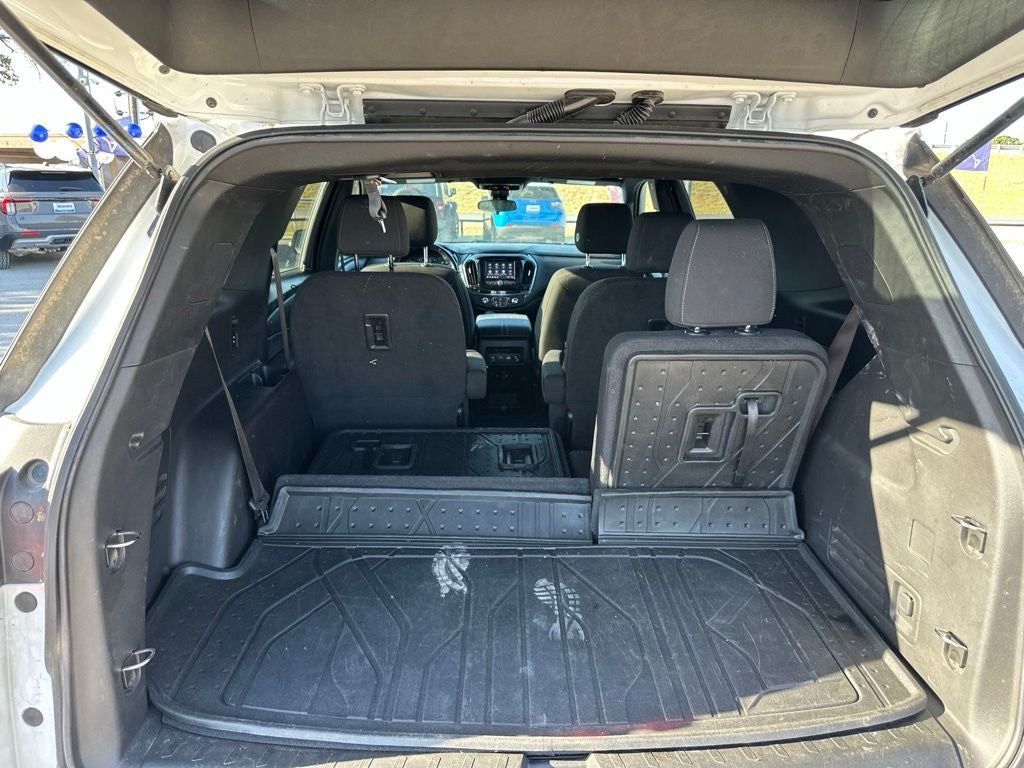2022 Chevrolet Traverse FWD LT Cloth