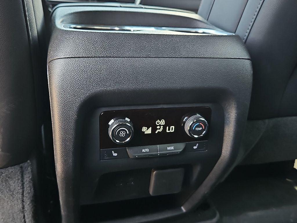 2026 Chevrolet Traverse FWD RS