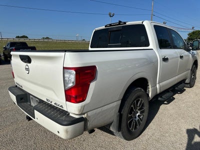 2024 Nissan Titan SV