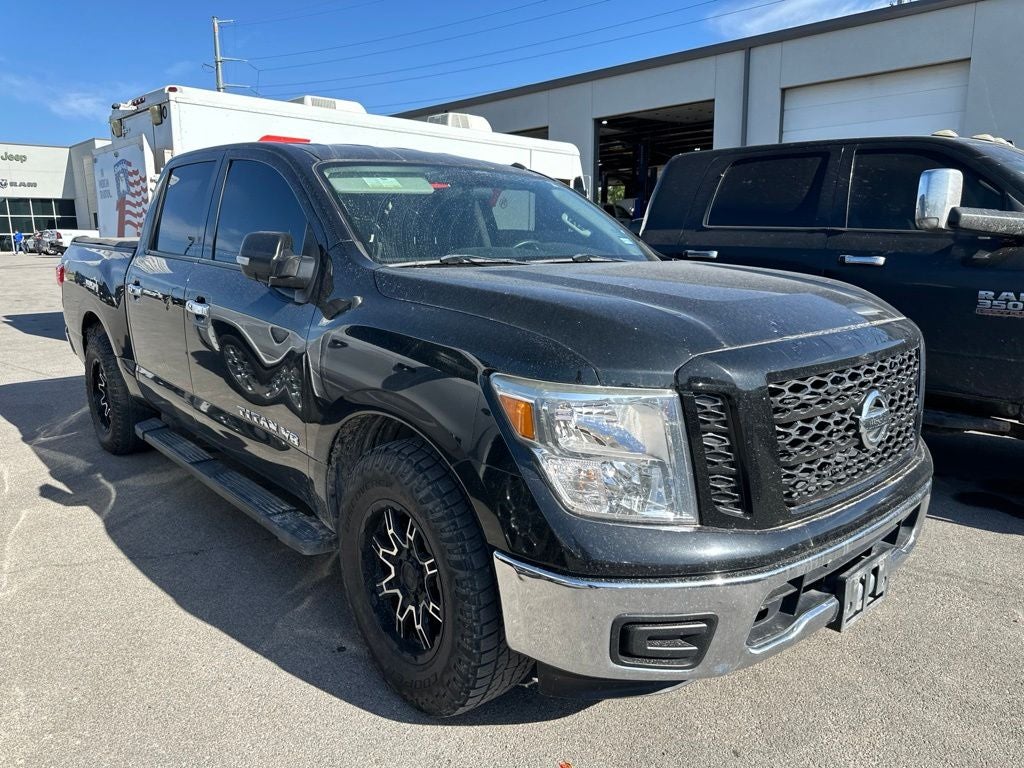 2019 Nissan Titan SV