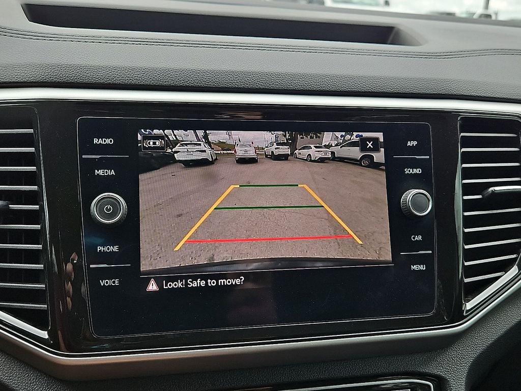 2022 Volkswagen Atlas 3.6L V6 SE w/Technology