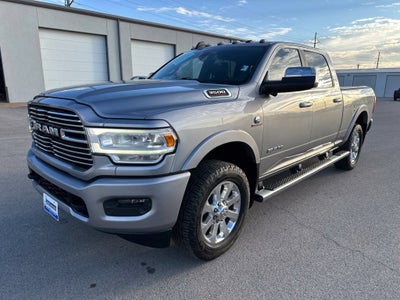 2019 RAM 3500 Laramie Crew Cab 4x4 6'4' Box