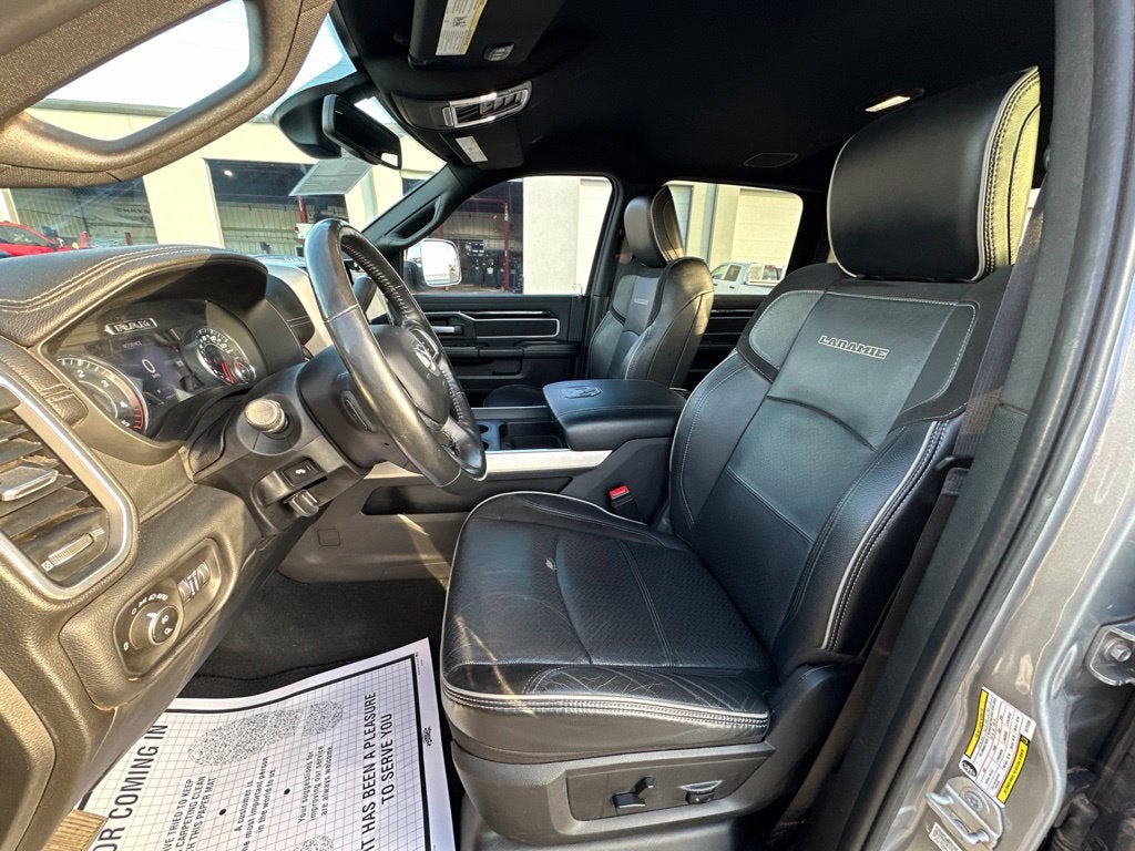 2019 RAM 3500 Laramie Crew Cab 4x4 6'4' Box