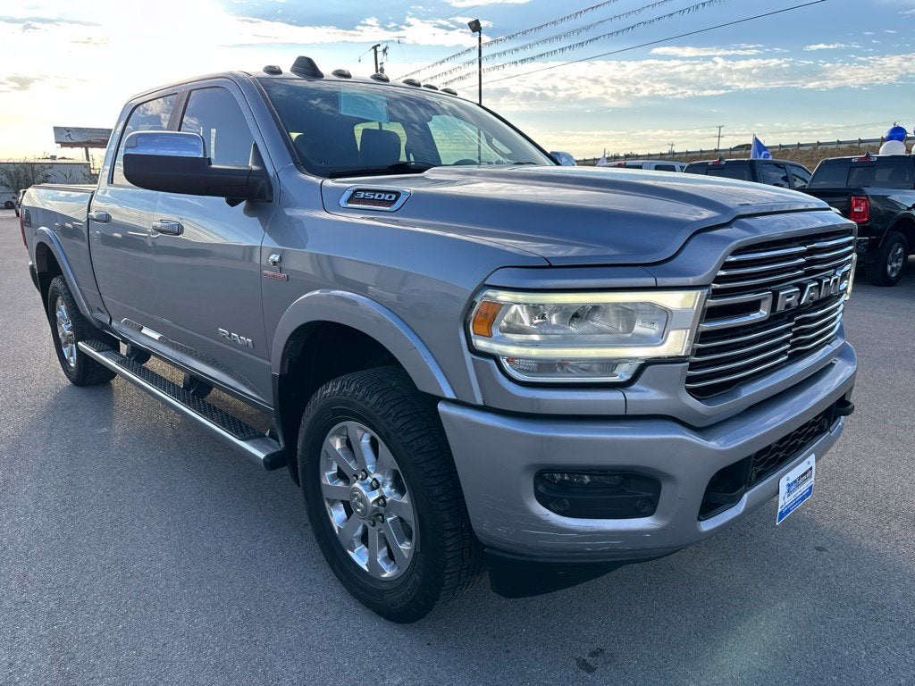 2019 RAM 3500 Laramie Crew Cab 4x4 6'4' Box