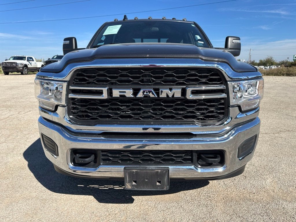 2024 RAM 3500 Tradesman Crew Cab 4x4 8' Box