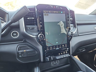 2023 RAM 3500 Laramie Crew Cab 4x4 8' Box