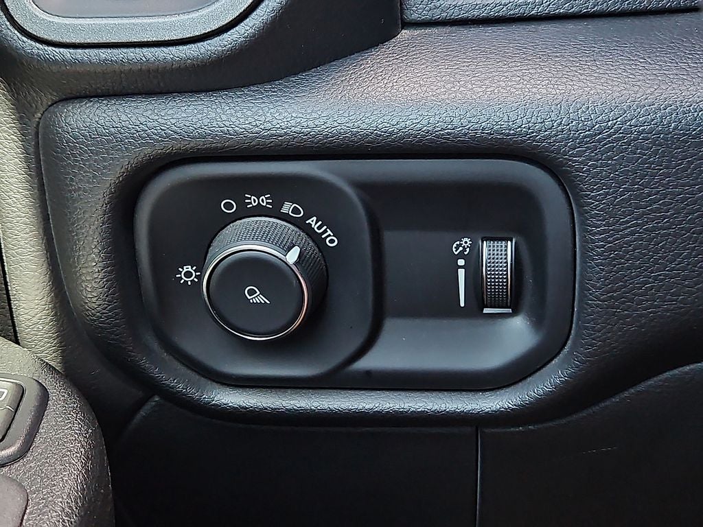 2024 RAM 2500 Tradesman Crew Cab 4x4 6'4' Box