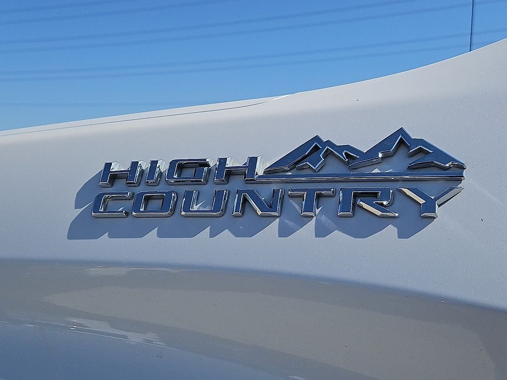 2023 Chevrolet Silverado 1500 4WD Crew Cab Short Bed High Country
