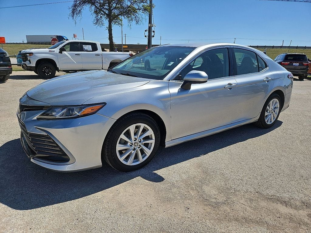 2022 Toyota Camry LE