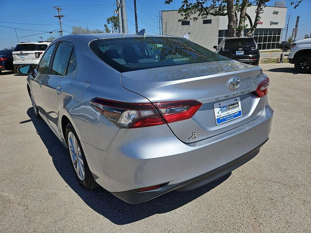 2022 Toyota Camry LE
