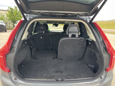 2019 Volvo XC90 T6 Momentum