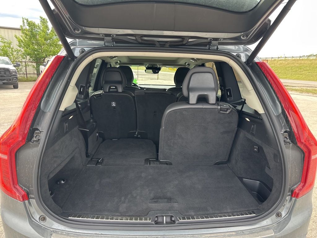 2019 Volvo XC90 T6 Momentum