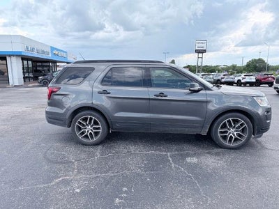 2018 Ford Explorer Sport