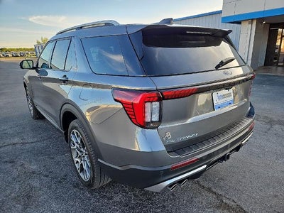 2025 Ford Explorer Platinum
