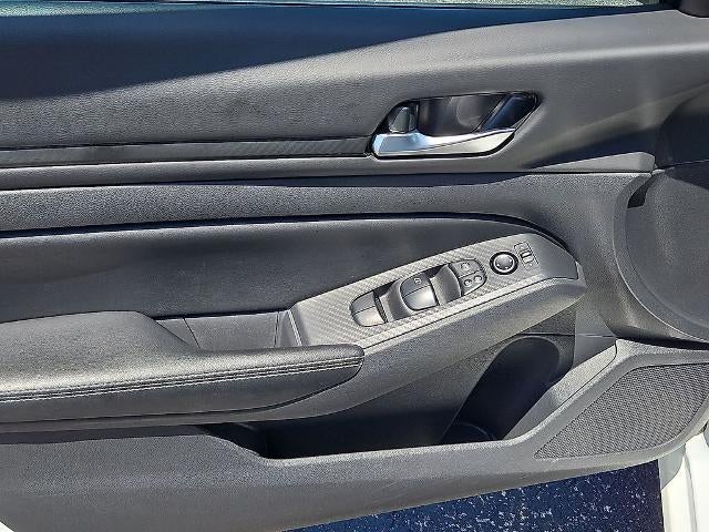 2025 Nissan Altima SV - Photo 20