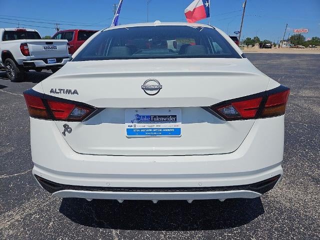 2025 Nissan Altima SV - Photo 6