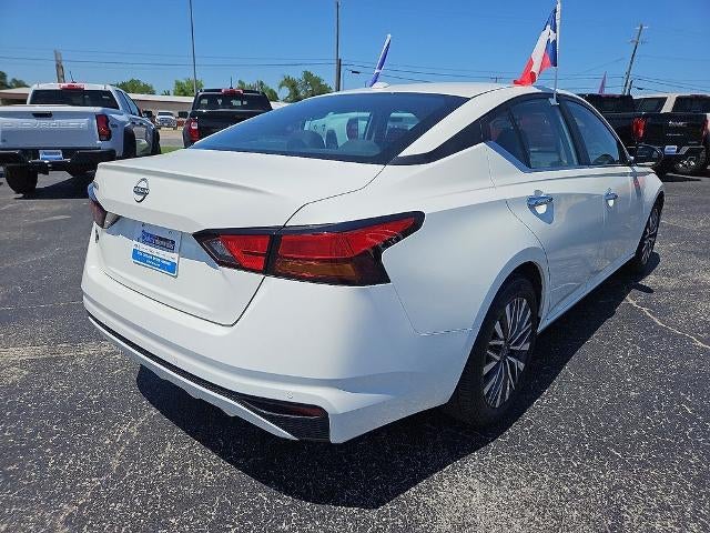 2025 Nissan Altima SV - Photo 7
