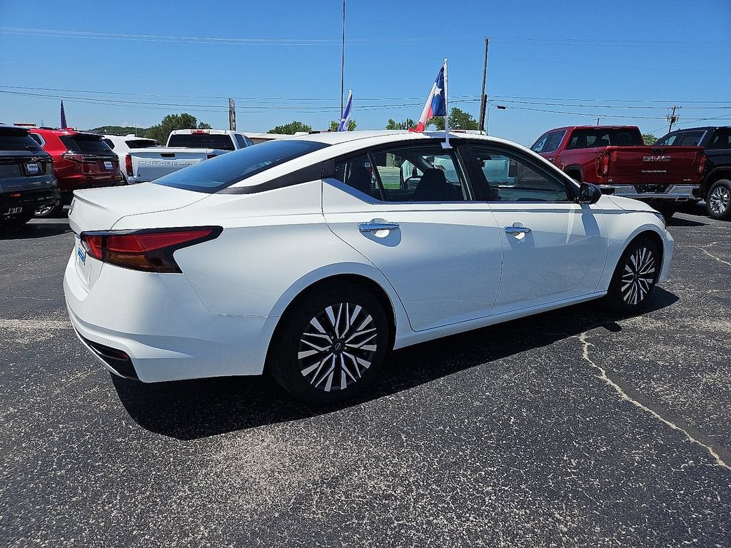 2025 Nissan Altima SV