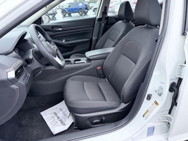 2025 Nissan Altima SV - Photo 9