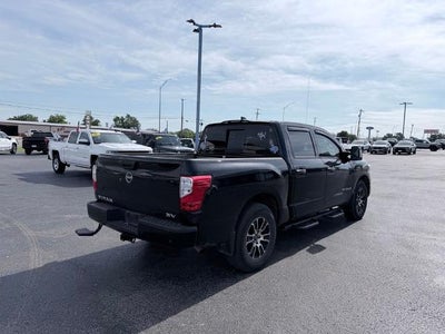 2023 Nissan Titan SV