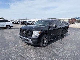 2023 Nissan Titan SV