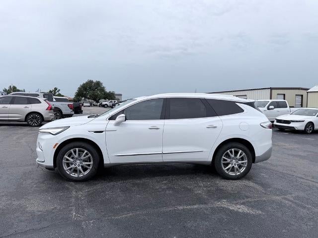 2022 Buick Enclave Essence