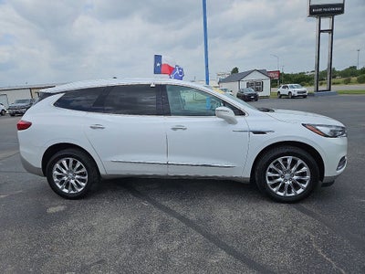 2020 Buick Enclave Essence