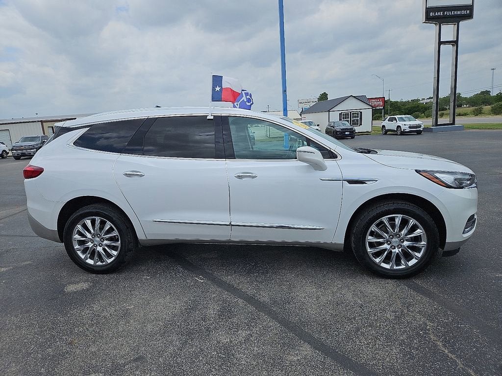 2020 Buick Enclave Essence
