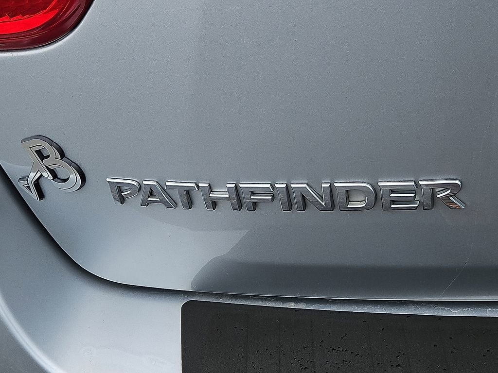 2018 Nissan Pathfinder SV