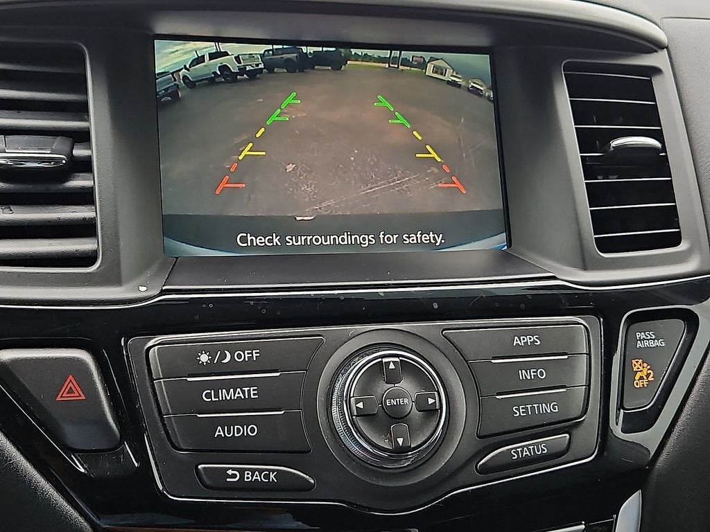 2018 Nissan Pathfinder SV