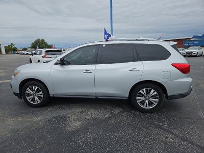 2018 Nissan Pathfinder SV