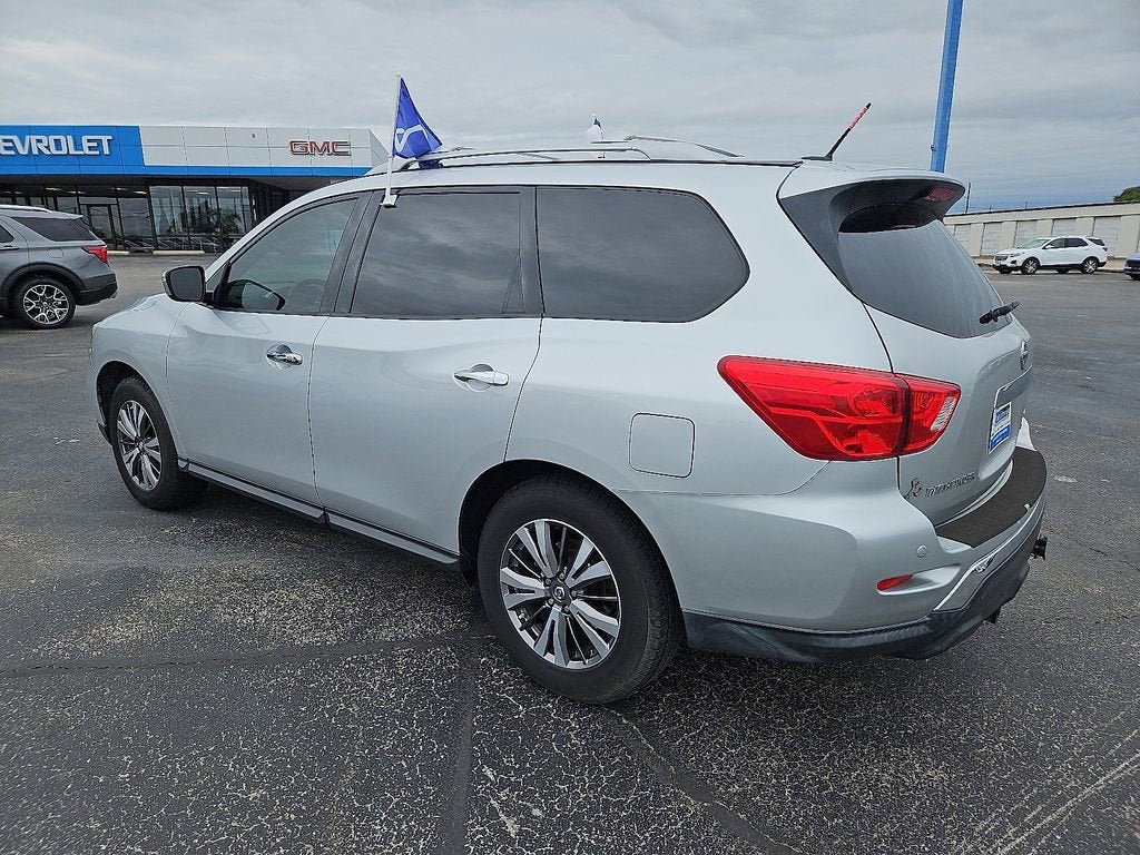 2018 Nissan Pathfinder SV