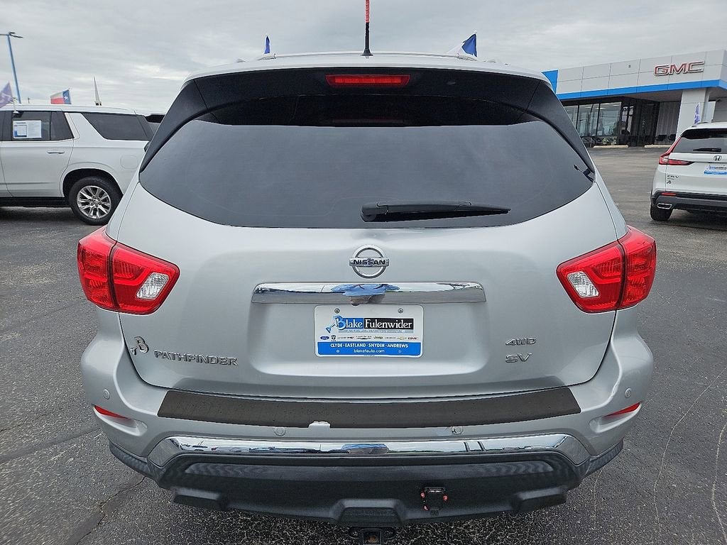 2018 Nissan Pathfinder SV