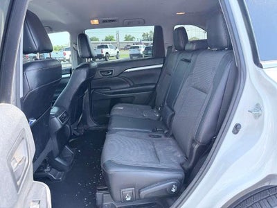 2017 Toyota Highlander LE