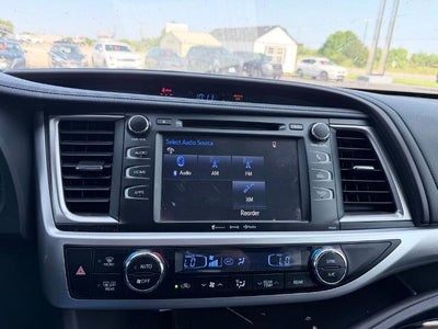 2017 Toyota Highlander LE