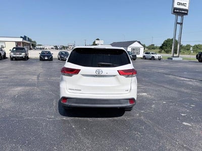 2017 Toyota Highlander LE