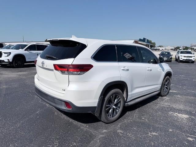 2017 Toyota Highlander LE